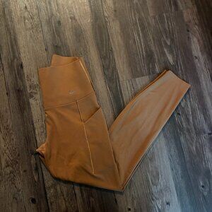 Nike Universal High-Waisted 7/8 Leggings brown - Small